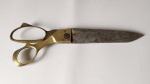 Antiga Tesoura - Gravado na lâmina / corpo: Master Scissors Diamond Meerut 10. Mede aproximadamente 26,5 centimetros.