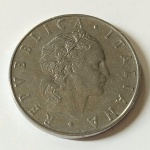 9. Bela moeda da ITÁLIA, 50 Liras, 1974 R, com a imagem de Hefesto, conhecido também como VULCANO, o Deus das Forjas e dos vulcões.