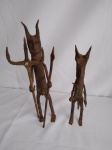 Duas Esculturas em ferro representando dois diabinhos. (O maior mede 29 cm de altura e o menor mede 14 cm de altura.