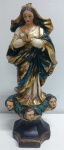 Arte Sacra: Linda Estátua de N. S . Da Conceição em  gesso com rica policromia e detalhes em dourado . Mede:  32 cm 