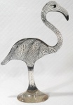 PALATNIK – Escultura cinética representando grande flamingo em resina de poliéster de manufatura Abraham Palatnik. Medindo 35 cm de altura por 24 cm de comprimento. 
