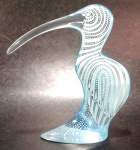PALATNIK – Escultura cinética representando beija flor em resina de poliéster de manufatura Abraham Palatnik. Medindo 13 cm de altura por 10,5 cm de comprimento. 