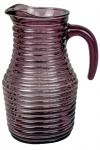 Jarra Refresqueira, em vidro moldado, na tonalidade roxa. Dimensões: 22 cm X 11 cm.