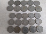 Acumulação de moedas antigas brasileiras, sendo: Carlos Gomes - 1936 / 1938 - 300 réis - quinze unidadesPrincesa Isabel - 1901 - dez unidades