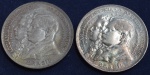 Duas moedas 2000 réis, ano 1922, em prata 900 milésimos, comemorativas ao 1º Centenário da Independência do Brasil, escurecimento natural da prata, SOB