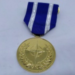 MILITARIA - Medalha da OTAN de serviços pela Paz e Liberdade (15).