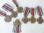 MILITARIA - SENSACIONAL coleção com SETE CRUZES DE HINDEMBURG da Alemanha na 1a Guerra Mundial, de diferentes fabricantes, várias delas marcadas!