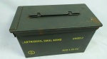 MILITARIA - Caixa de Munição do calibre 7,62 datada de 1986.