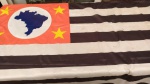 Bandeira do Estado de São Paulo em Nylon fabricada em 1972. Apresenta marcas do tempo.