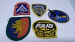 (05) Lote com 05 Patches / Bordados Diversos, incluindo o Emblema do Departamento de Polícia da cidade de Nova Iorque.