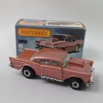 Brinquedo antigo Lesney Matchbox - 1957 `57 Chevy Bel Air - Carrinho miniatura diecast na escala 1/64 # 4 - Consta a data 1979 - Abre capô. Mini com caixa em excelente estado. Fabricado na Inglaterra