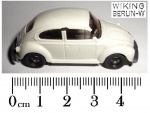 Colecionismo - Miniatura na escala HO do VW Fusca 1300, peça de manufatura alemã da Wiking. A miniatura apresenta dois (2) pequenos danos, com ligeira perda de material, segundo pode ser visto nas fotos. A miniatura mede 4,7 cm de comprimento. 
