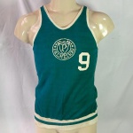 ATHLETA - Sociedade Esportiva Palmeiras - Linda camisa de basquete do Palmeiras, clube mais famoso pelo Futebol. Fabricado pela afamada e antiga Athleta. Não tem tamanho mas mede aprox. 40 cm na cintura. Tem desgastes do tempo, trata-se de uma peça bem antiga e histórica. Não sabemos precisar a data de uso da mesma - provável final dos anos 60.