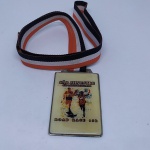 Medalha da Corrida de São Silvestre de 1998 com fita - A Gazeta Esportiva.