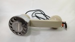 Telefone antigo de disco de serviço, conhecido como Badisco. GTE Mede 23cm de altura