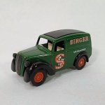 LLEDO Days Gone - Lindo Enfield EN3 4ND Morris Z Van Singer - Escala 1/55 - Pneus de borracha e as rodas giram livremente. Mede aprox. 8cm