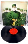 LP Disco de Vinil - Rainbow - Difficult To Cure - 1981. Capa e dsico em bom estado.