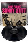 (IMPORTADO) LP Disco de Vinil - Sonny Stitt - Low Flame. Capa e disco em bom estado (Jazz)