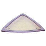Made in Italy. Séc. XX - Centro de mesa de vidro artístico de Murano de forma triangular em tons de lilás. 6 x 46 x 49 cm.