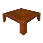 Made in Italy. Séc. XX - Mesa de centro com estrutura em multi laminas de formato quadrado e linhas retas. 36 x 102 x 102 cm.