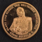 Medalha Comemorativa, Alemanha - Imperador Wilheim II / Glamour e Glória a Monarquia Alemâ, Data 1701/1818 , Bronze Dourado, Flor de Cunho.