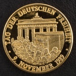 Medalha Comemorativa, Dia da Liberdade Alemã, Data 9 de Novembro de 1989 , Bronze Dourado, Flor de Cunho.