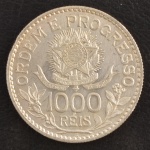 Moeda do Brasil, República, Valor 1000 Reis, Data 1913, 5º Tipo - Estrelas Soltas, Prata, Peso 10 g, Diâmetro 26 mm, com o Brilho da Cunhagem - Flor de Cunho.