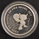 Moeda Comemorativa do Brasil, Copa do Mundo FIFA / Brasil 2014 - Fuleco, Mascote Oficial da Copa do Mundo, Valor 5 Reais, Data 2014, Prata, Peso 27 g, Diâmetro 40 mm, sem Estojo e Certificado, Proof - Flor de Cunho.