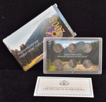 Set de Moedas dos ESTADOS UNIDOS DA AMÉRICA, " Westward Journey ", Valor 5 Cents, Data 2005, Casas das Moedas de San Francisco/Filadélfia/Denver, Níquel, Peso 5 g, Diâmetro 21,2 mm, Proof e Flor de Cunhos.