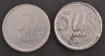 Moedas do Brasil, com Defeitos de Cunhagens - " Pequeno BONÉ", Valor 50 Centavos, 1ª e 2ª Família do Real, Datas 1995 e 2016, Muito Bem Conservadas.