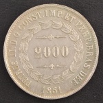 Moeda do Brasil, Império, 3º Sistema Monetário - 1º Tipo, Valor 2000 Reis, Data 1851, Prata, Peso 25,5 g, Diâmetro 37 mm, Soberba.