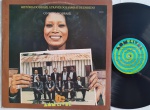 História do Brasil Através dos Sambas Enredos "O Negro no Brasil" LP 1976.  SELO: Som Livre 403.6104.   ESTADO: Muito Bom.