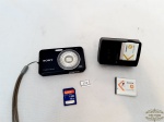 Maquina Digital Fotográfica Sony Cyber Shot 12,1 Mp Funcionando com 2 Baterias, Cartão de Memoria 4 Gb e Carregador . Medidas 9 cm x 5,5 cm .