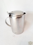 Refresqueira Jarra em Aço Inox . Medida: 10 cm diametro x 16 cm altura