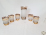 Licoreira com  5 Copos para Aperitivo em Cristal Bordas  filetadas a ouro s. Medidalicoreira 19 cm x 8 cm e copos 9 cm x 7 cm
