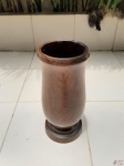 Bengaleiro, porta guarda chuvas em madeira nobre. Medindo 22cm de diâmetro x 49cm de altura.