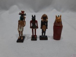 Jogo de 4 miniaturas da coleção Mistério dos Deuses do Egito da Salvat. Medindo em média 7cm de altura