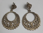 Par de brincos em prata de lei. 