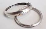 Duas pulseiras em prata de lei. 