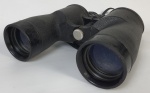 Binóculo japonês Tasco  Zoom 8X-15X50. Medindo: 13,5 x 14 cm. Lente com fungos.