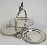 Eberle - Antiga fruteira articulável em metal espessurado à prata, com 3 estágios. Medindo: 30 x 43 cm. Apresenta desgaste