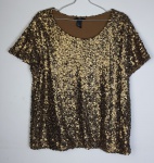 H&M - Blusa em paetês dourada, cor ouro mais escuro. Busto 54 cm.