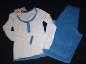 Pijama feminino (calça e blusa) em malha aconchego da Sultextil. Etiqueta da loja Prima Notte. Novo e sem uso. Tamanho M.