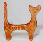 PALATNIK – Escultura cinética representando felino em resina de poliéster de manufatura Abraham Palatnik. Medindo 20 cm de altura por 18 cm de comprimento. 