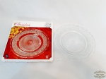 Prato de Bolo em Vidro  Moldado Classica na Caixa. Medida 30 cm diametro.