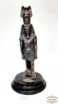 Escultura  Egipicia em   petit Bronze base em resina. Medida 21 cm de  altura