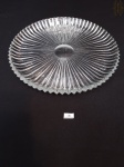 Prato para bolo/doces em  cristal com bordas recortadas . Medida 29,5 cm diâmetro.