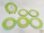 6 Pratos de Sobremesa em Vidro decorados com bordas verdes  Verde .Medida 20 cm diametro.