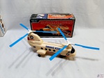 Brinquedo Antigo Helicoptero Esquadrão Resgate De Glasslite. Em ótimo estado de conservação, funciona com 2 pilhas grandes, não testado.