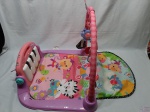Mobile de chão da Fisher Price, na cor rosa.